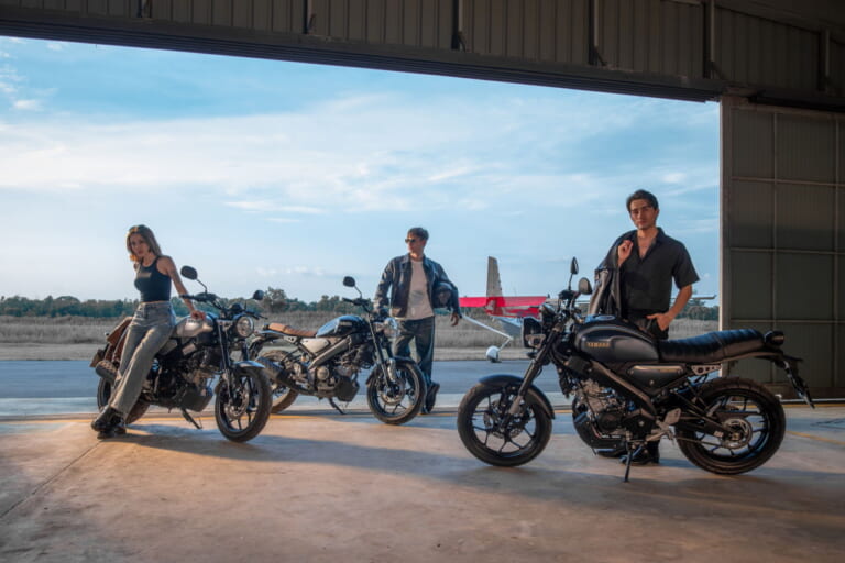 ヤマハ｜XSR155｜タイ仕様｜2024年モデル｜「この色ほしい…」 ヤマハXSR155 ダークネイビーブルー登場、可変バルブ機構VVAを搭載した軽二輪ヘリテイジスポーツ【海外】