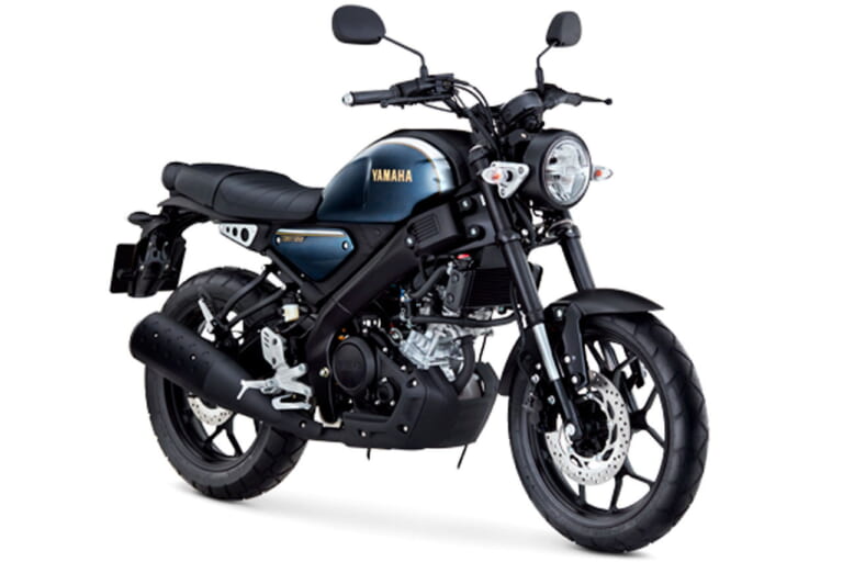 ヤマハ|XSR155|タイ仕様|2024年モデル|「この色ほしい…」 ヤマハXSR155 ダークネイビーブルー登場、可変バルブ機構VVAを搭載した軽二輪ヘリテイジスポーツ【海外】