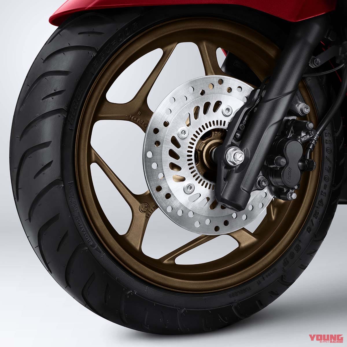 ホンダ|PCX160|インドネシア仕様|2025年モデル|ホンダが「PCX160」をモデルチェンジ! スマホ連携TFTメーターを獲得し、ウインカーはポジションライトと一体型に【海外】