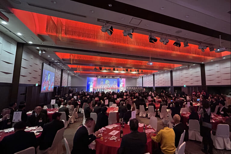 ヨシムラジャパン|創業70周年|EWCシリーズチャンピオン獲得祝勝会|「ゲストが豪華すぎ」長瀬智也にレジェンドライダーも参加! ヨシムラが創業70周年&2024世界耐久シリーズチャンピオン獲得の祝勝会を開催