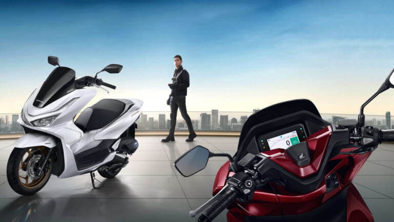 ホンダ|PCX160|インドネシア仕様|2025年モデル|ホンダが「PCX160」をモデルチェンジ! スマホ連携TFTメーターを獲得し、ウインカーはポジションライトと一体型に【海外】