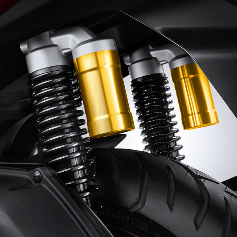 ホンダ|PCX160|インドネシア仕様|2025年モデル|ホンダが「PCX160」をモデルチェンジ! スマホ連携TFTメーターを獲得し、ウインカーはポジションライトと一体型に【海外】