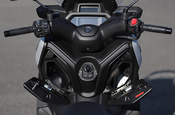 2024 YAMAHA XMAX ABS