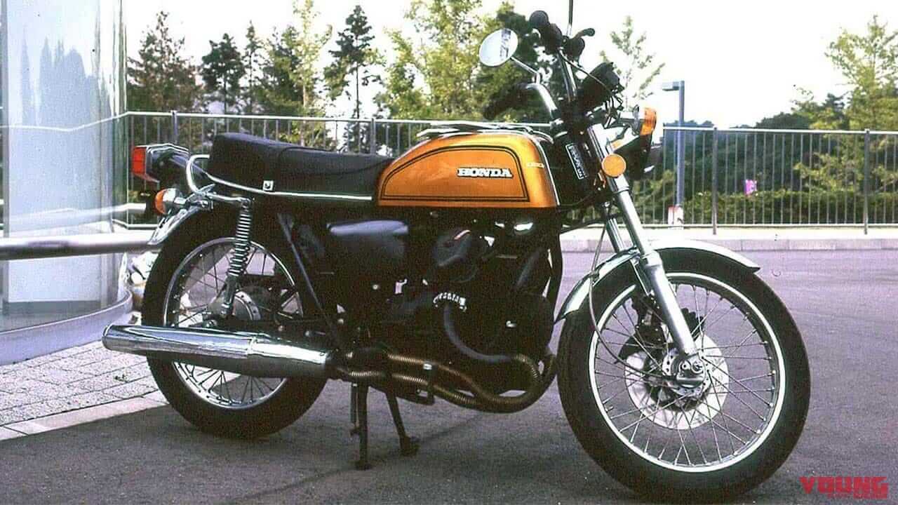 「CB125改でV型搭載だとぉ?!」〈幻名車〉ホンダの縦置きV型2気筒は200㏄から始まった?!