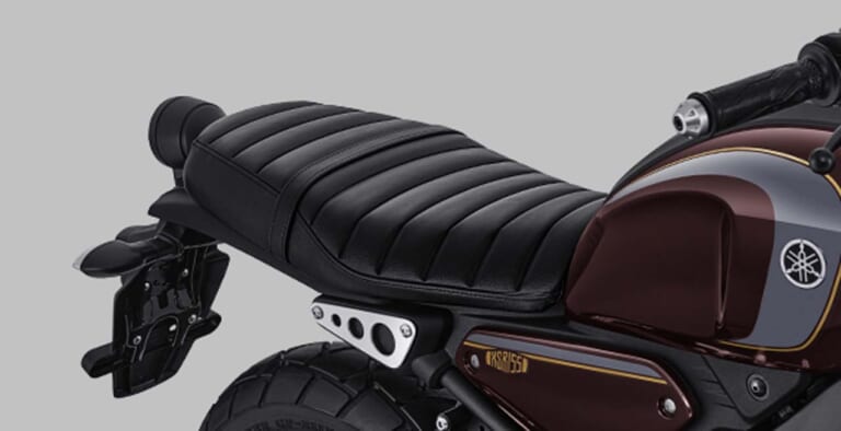 ヤマハ|XSR155|インドネシア仕様|2025年モデル|「この色ほしい…」ヤマハXSR155 メタリックブラウン新登場、可変バルブ機構VVAを搭載した軽二輪ヘリテイジスポーツ【海外】