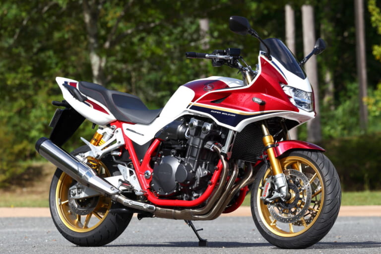 ホンダ|CB1300スーパーボルドールSP|威風堂々の余裕が持ち味のビッグネイキッド ホンダ「CB1300スーパーボルドールSP」試乗インプレッション