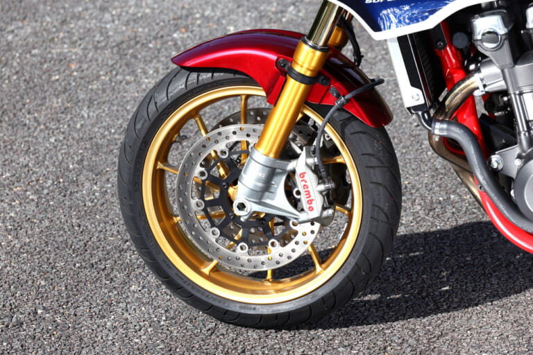 ホンダ|CB1300スーパーボルドールSP|威風堂々の余裕が持ち味のビッグネイキッド ホンダ「CB1300スーパーボルドールSP」試乗インプレッション