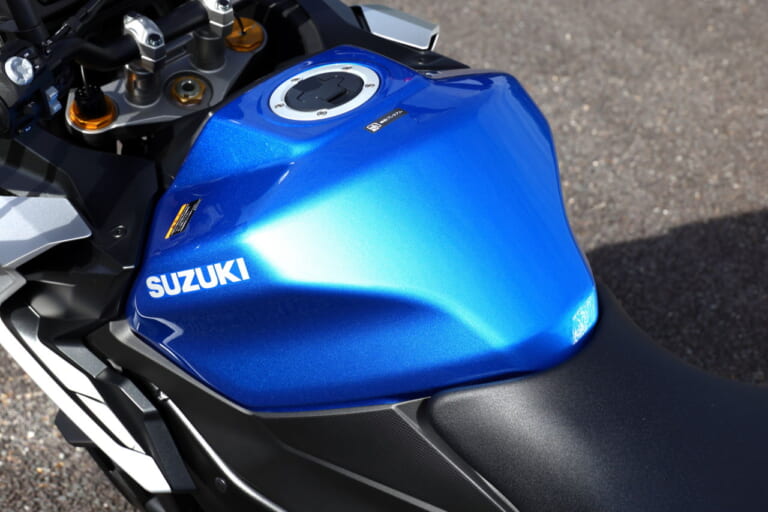 スズキ|GSX-S1000GX|走りのキャラクターや乗り心地を自在に変えられる! スズキ「GSX-S1000GX」試乗インプレッション
