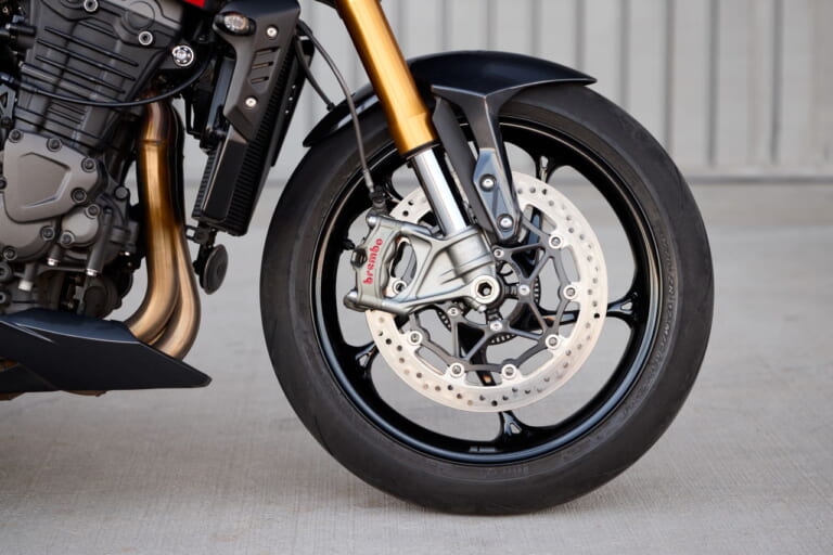 トライアンフ|スピードトリプル1200RS|2025年モデル|トライアンフ新型「スピードトリプル1200RS」登場! 222万5000円~227万円で4月発売