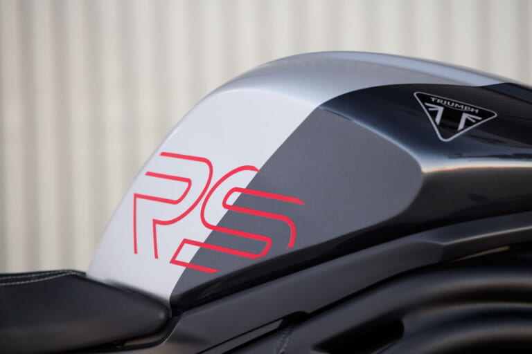 トライアンフ|スピードトリプル1200RS|2025年モデル|トライアンフ新型「スピードトリプル1200RS」登場! 222万5000円~227万円で4月発売