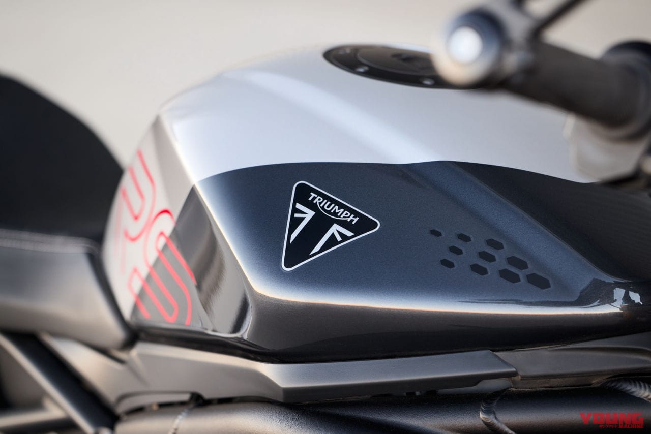 |トライアンフ新型「スピードトリプル1200RS」登場! 222万5000円~227万円で4月発売