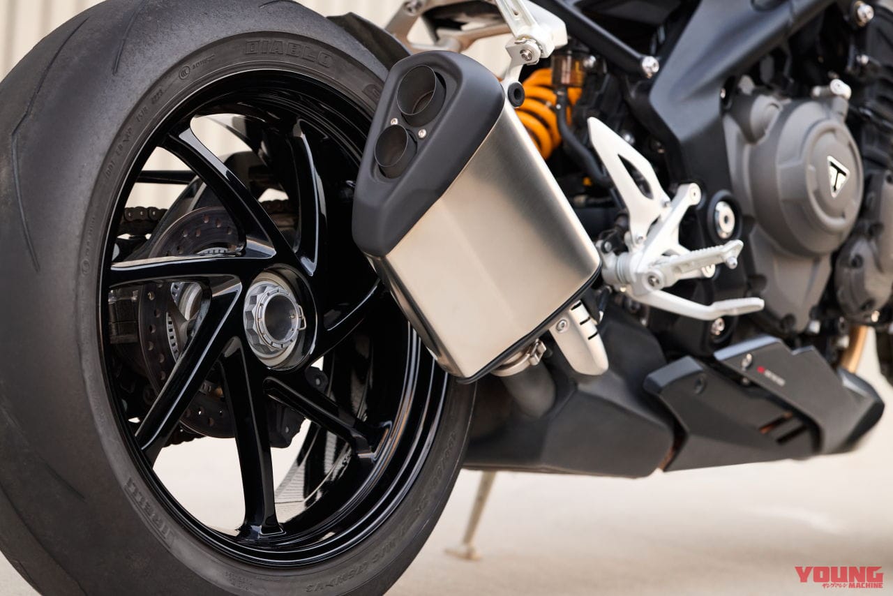 |トライアンフ新型「スピードトリプル1200RS」登場! 222万5000円~227万円で4月発売