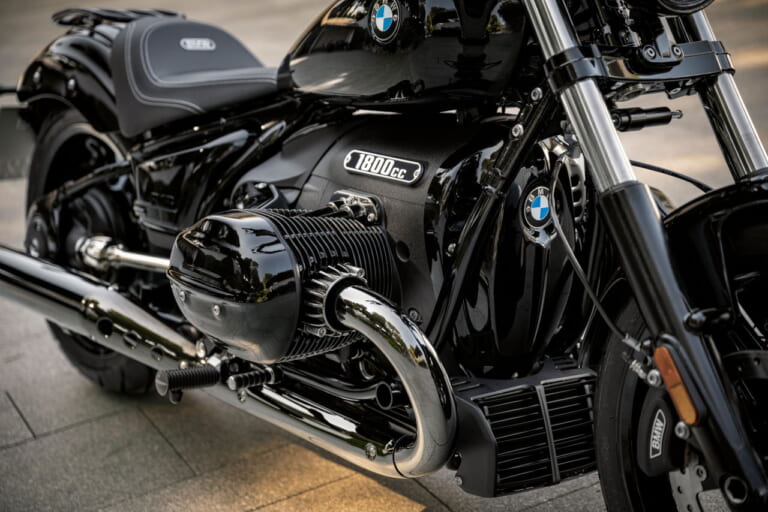 BMW R18