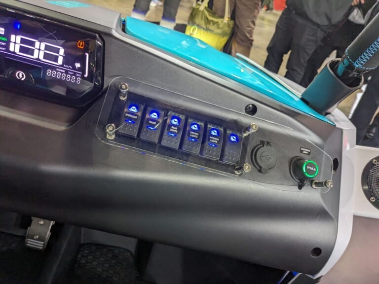 YAMAHA DIAPASON C580 Fork1|「ブルドーザー!?」ヤマハの汎用EV『DIAPASON』が遊び心くすぐりまくり「これは乗りたい!」