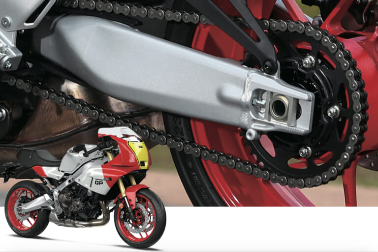スイングアーム|ヤマハ|XSR900GP|「50年でここまで変わるか?」プロが解説! スイングアームの理論と歴史「見た目も中身も全然違う」