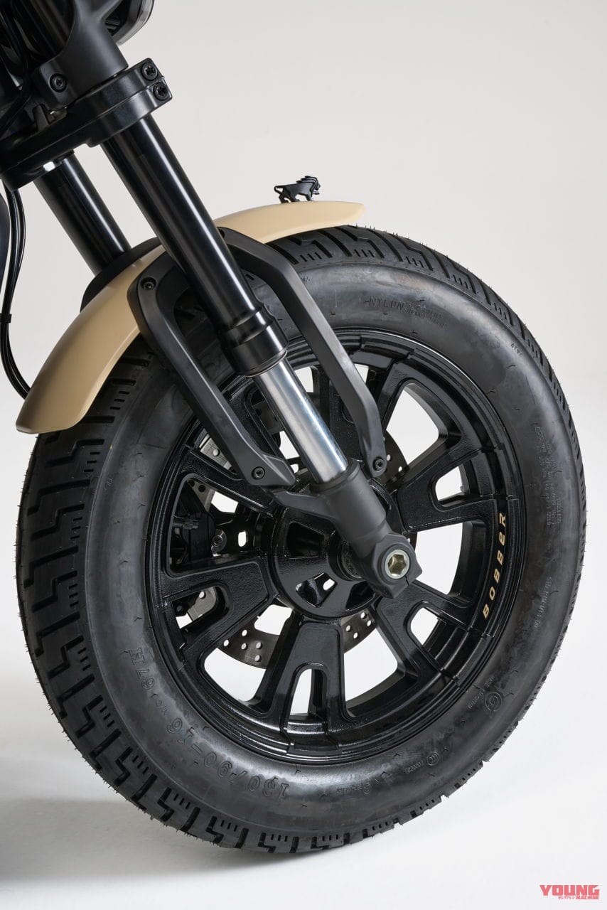 |「日本の免許制度にピッタリ」ベネリから400ccストリートクルーザーが登場! 「レオンチーノボバー400」国内導入熱望!