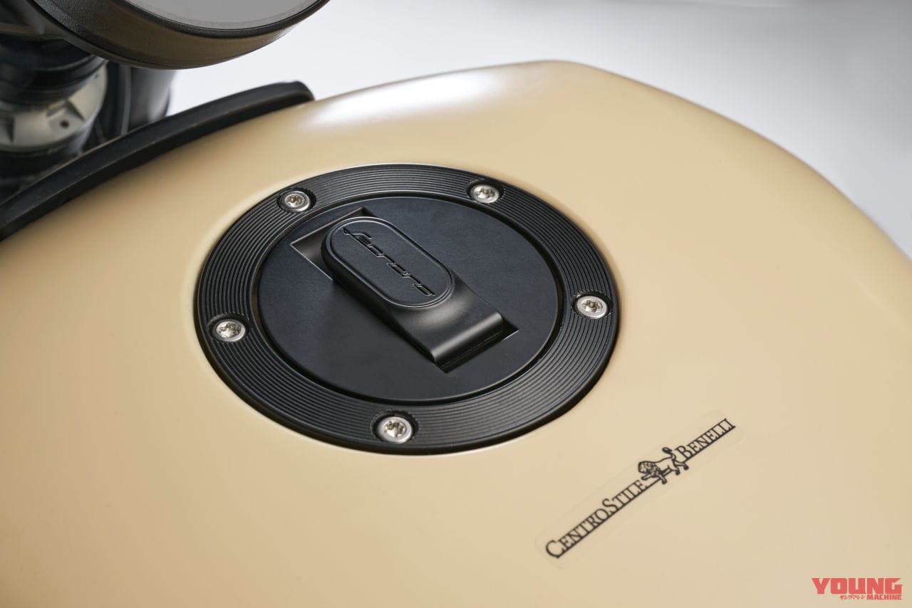 |「日本の免許制度にピッタリ」ベネリから400ccストリートクルーザーが登場! 「レオンチーノボバー400」国内導入熱望!