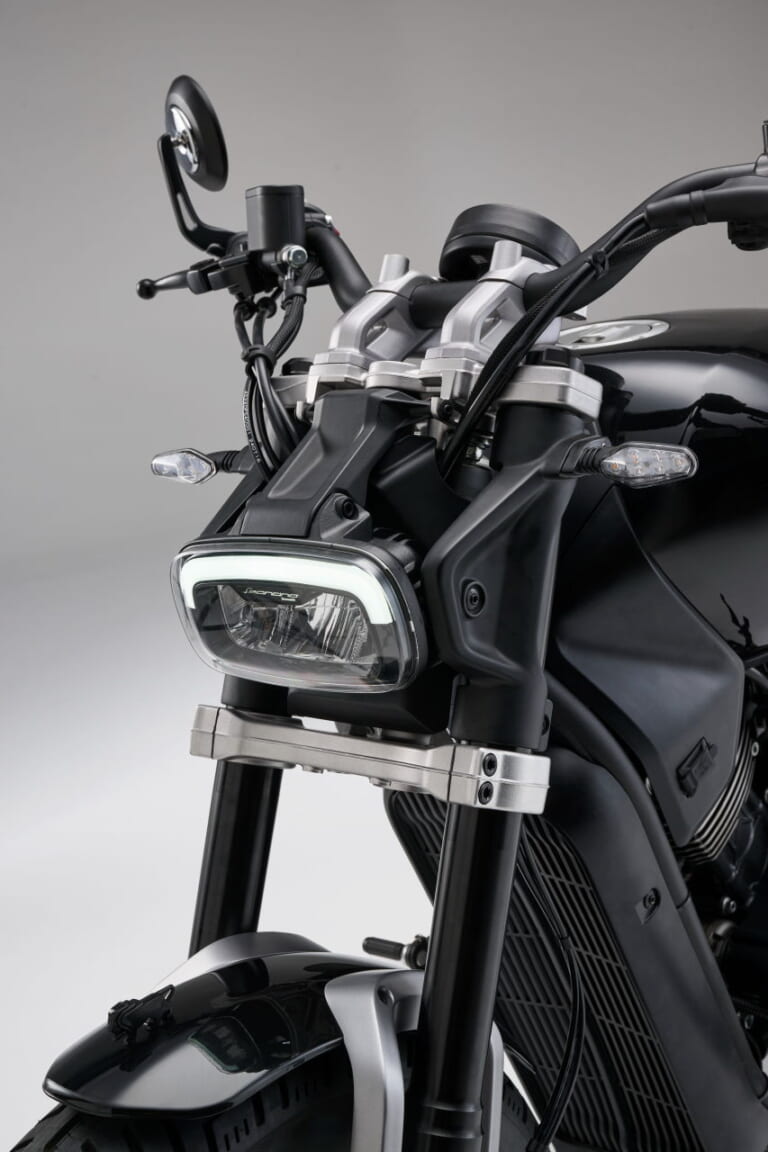 ベネリ|レオンチーノボバー400|「日本の免許制度にピッタリ」ベネリから400ccストリートクルーザーが登場! 「レオンチーノボバー400」国内導入熱望!