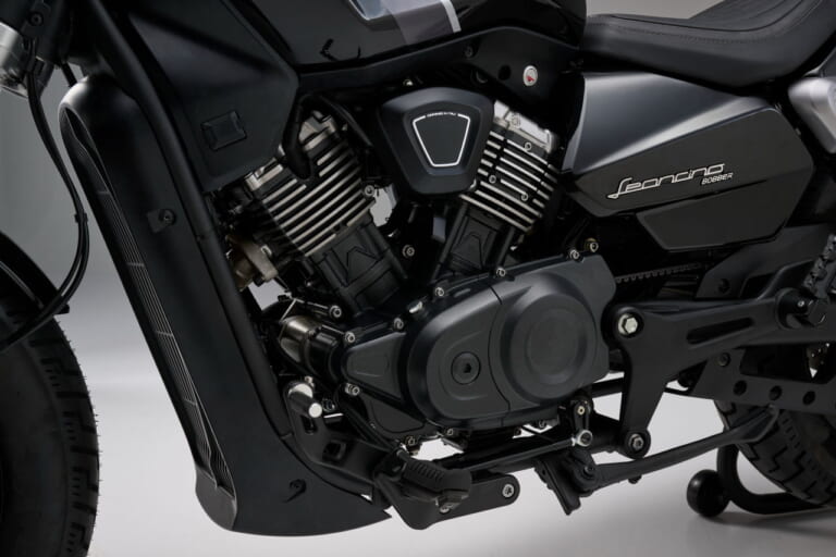 ベネリ|レオンチーノボバー400|「日本の免許制度にピッタリ」ベネリから400ccストリートクルーザーが登場! 「レオンチーノボバー400」国内導入熱望!