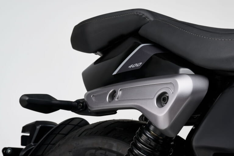 ベネリ|レオンチーノボバー400|「日本の免許制度にピッタリ」ベネリから400ccストリートクルーザーが登場! 「レオンチーノボバー400」国内導入熱望!