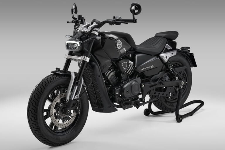 ベネリ|レオンチーノボバー400|「日本の免許制度にピッタリ」ベネリから400ccストリートクルーザーが登場! 「レオンチーノボバー400」国内導入熱望!