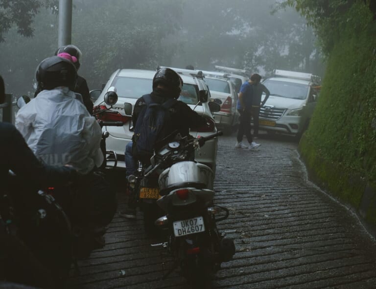 「やってみると気持ちがいい!」ライダー同士の楽しい挨拶「ヤエー」について調べてみた