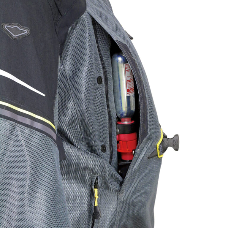 ボンベ|エアバッグ内蔵ジャケット【2025のおすすめモデル】 スタイル、汎用性、そしてコストを重視するならHit-Air