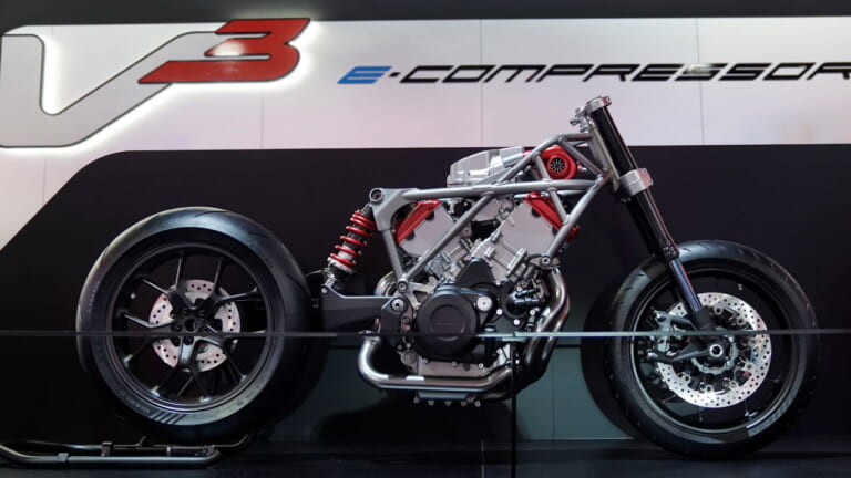 ホンダ|電動過給機付きV型3気筒エンジン|【SCOOP!】ホンダ「RC-V3R」爆誕へ!!? こうなったら鈴鹿8耐、V3エンジン+eターボで参戦してくれホンダ!!