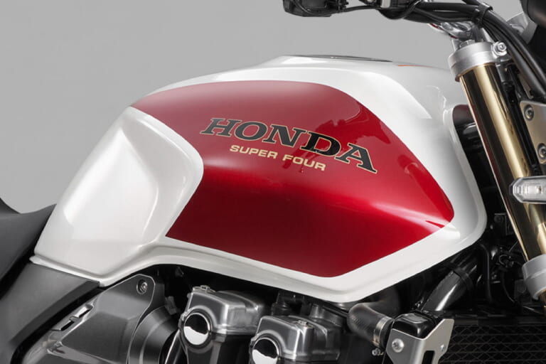 HONDA CB1300 SUPER FOUR SP FINAL EDITION|タレントのダレノガレ明美さんが愛車として選んだ大型バイクがガチ王道ビッグネイキッドでちょっと感心した件