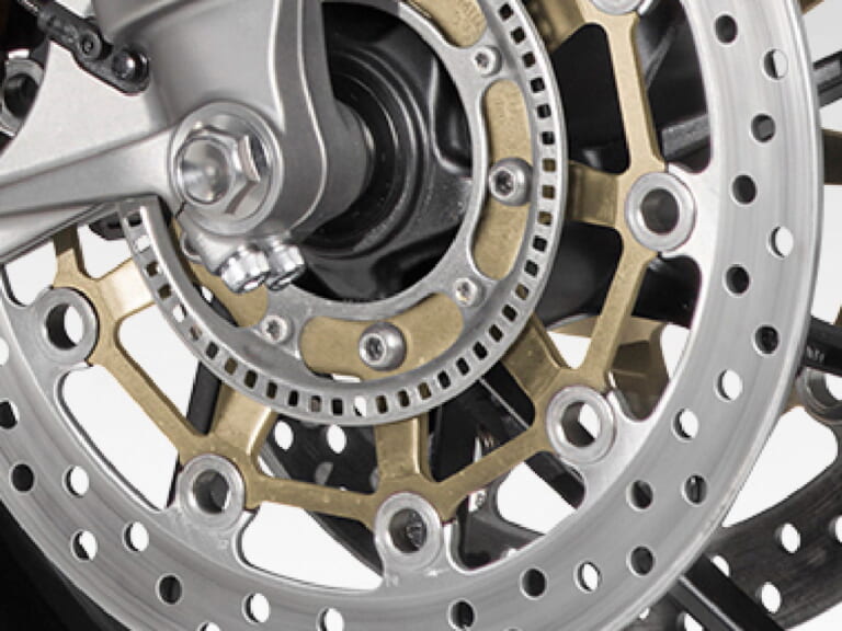 HONDA CB1300 SUPER FOUR FINAL EDITION|タレントのダレノガレ明美さんが愛車として選んだ大型バイクがガチ王道ビッグネイキッドでちょっと感心した件