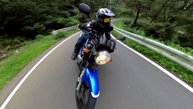 「え、それだけ?」寒い日の転倒リスク減少に効く! タイヤの温め方とライディングのコツを解説してみた|寒い日の転倒リスク減少! 効果的なタイヤの温め方とライディングのコツを解説してみた