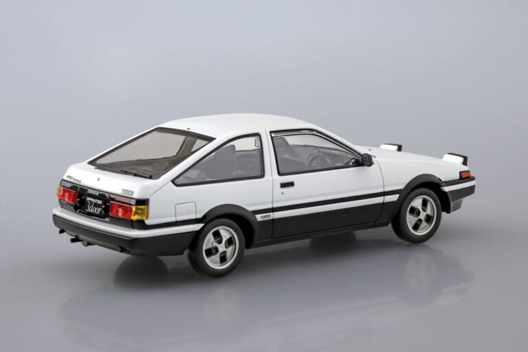 青島文化教材社 トヨタ スプリンタートレノAE86|精巧なプラモで知られるアオシマから、新旧ハチロク/Z/ウマ娘痛車ランエボが続々登場