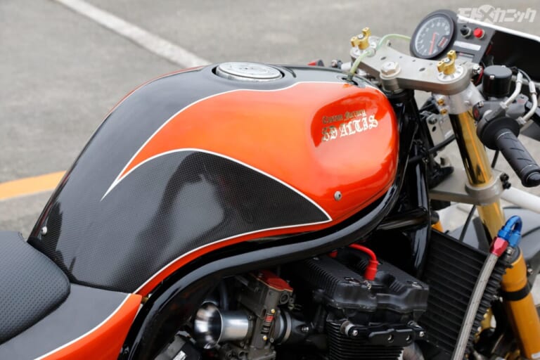 アストライド｜参加車両｜SUZUKI GSF1200｜タンク