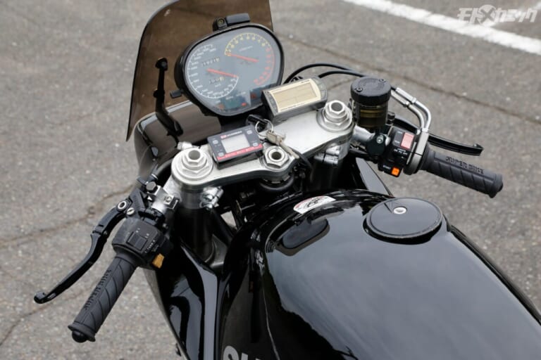 アストライド｜参加車両｜SUZUKI GSX1100S｜メーター
