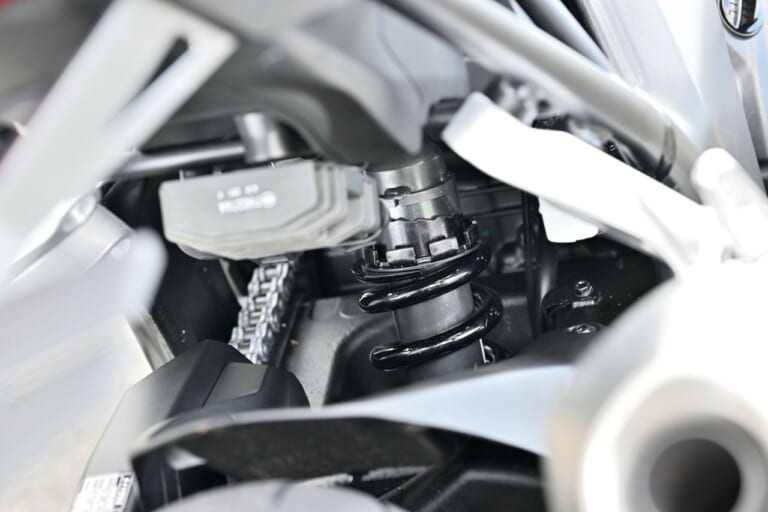 ホンダ|CB1000ホーネット|最終型RRエンジンにこの価格で乗れるとは! ホンダ「CB1000ホーネット」試乗インプレッション