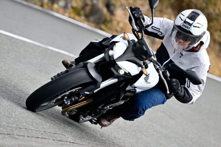 ホンダ|CB1000ホーネット|最終型RRエンジンにこの価格で乗れるとは! ホンダ「CB1000ホーネット」試乗インプレッション
