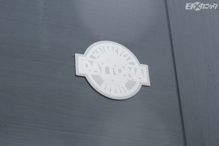 DAYTONA MC GARAGE【BIKE CABIN】｜ロゴ