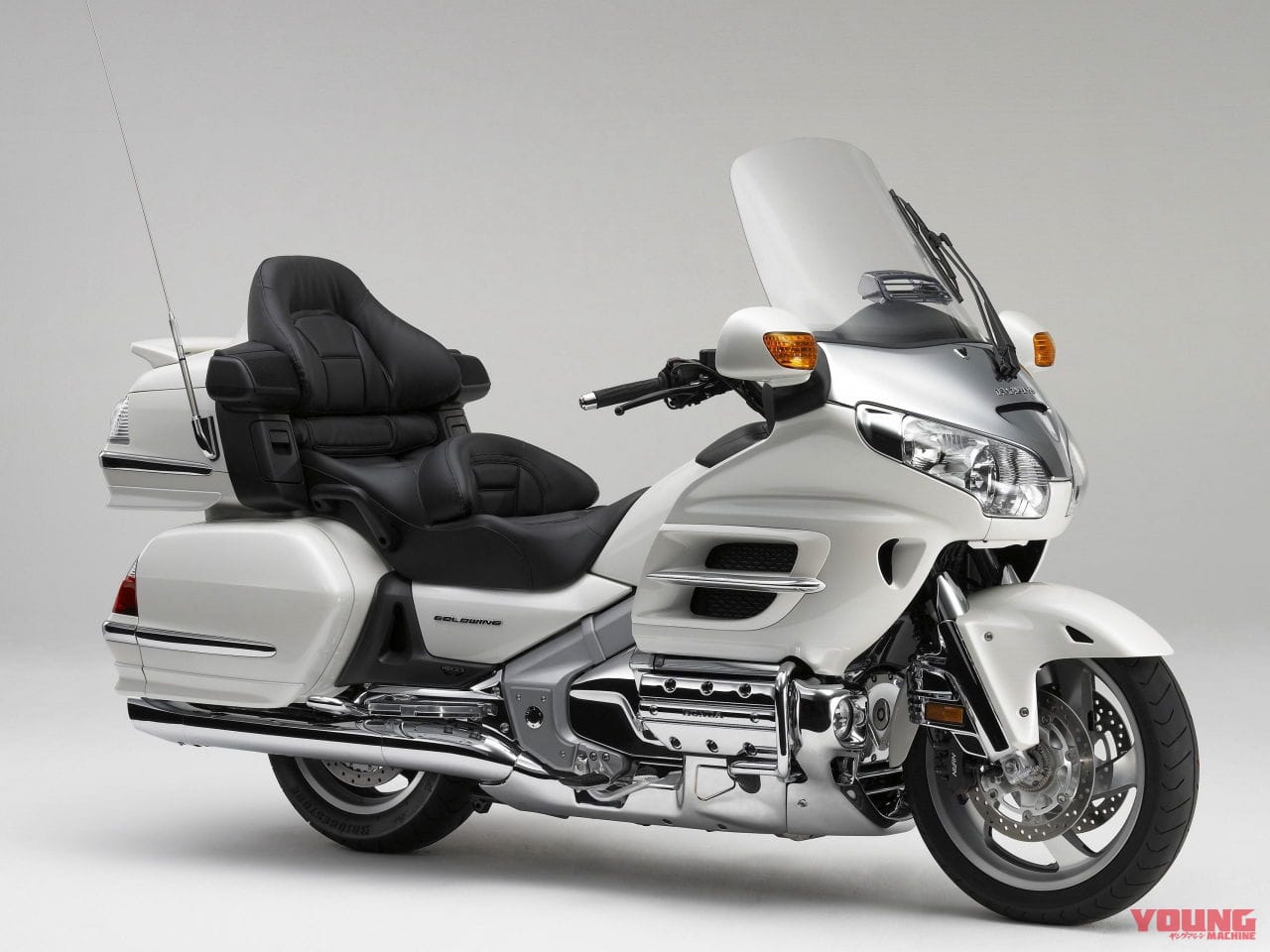 HONDA GOLDWING|中古相場もわかる! 唯一無二の”キング”ツアラー:ホンダ「ゴールドウイング」歴代モデル図鑑【1975~2025】