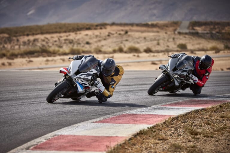 BMWが新型「S1000RR」受注スタート【強力なダウンフォースを生み出す新ウイングレット】（32ページ目）