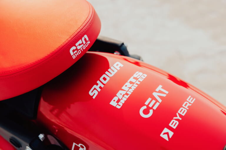 ロイヤルエンフィールド|ショットガン アイコン エディション|【日本限定5台】ロイヤルエンフィールドがICONとコラボ! 「SHOTGUN 650 ICON EDITION」が2月6日解禁【世界限定100台】