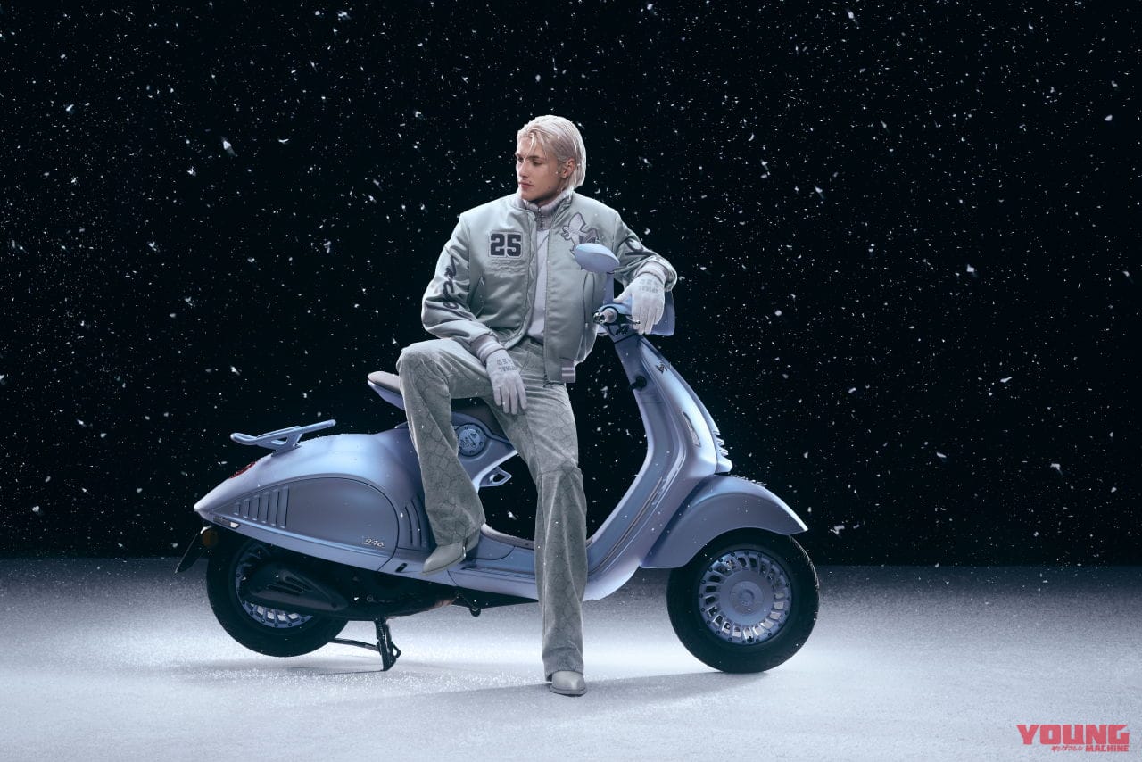 VESPA 946 SNAKE|巳年ベスパ『946』は世界限定888台! 蛇柄シートと立体エンブレムが目印