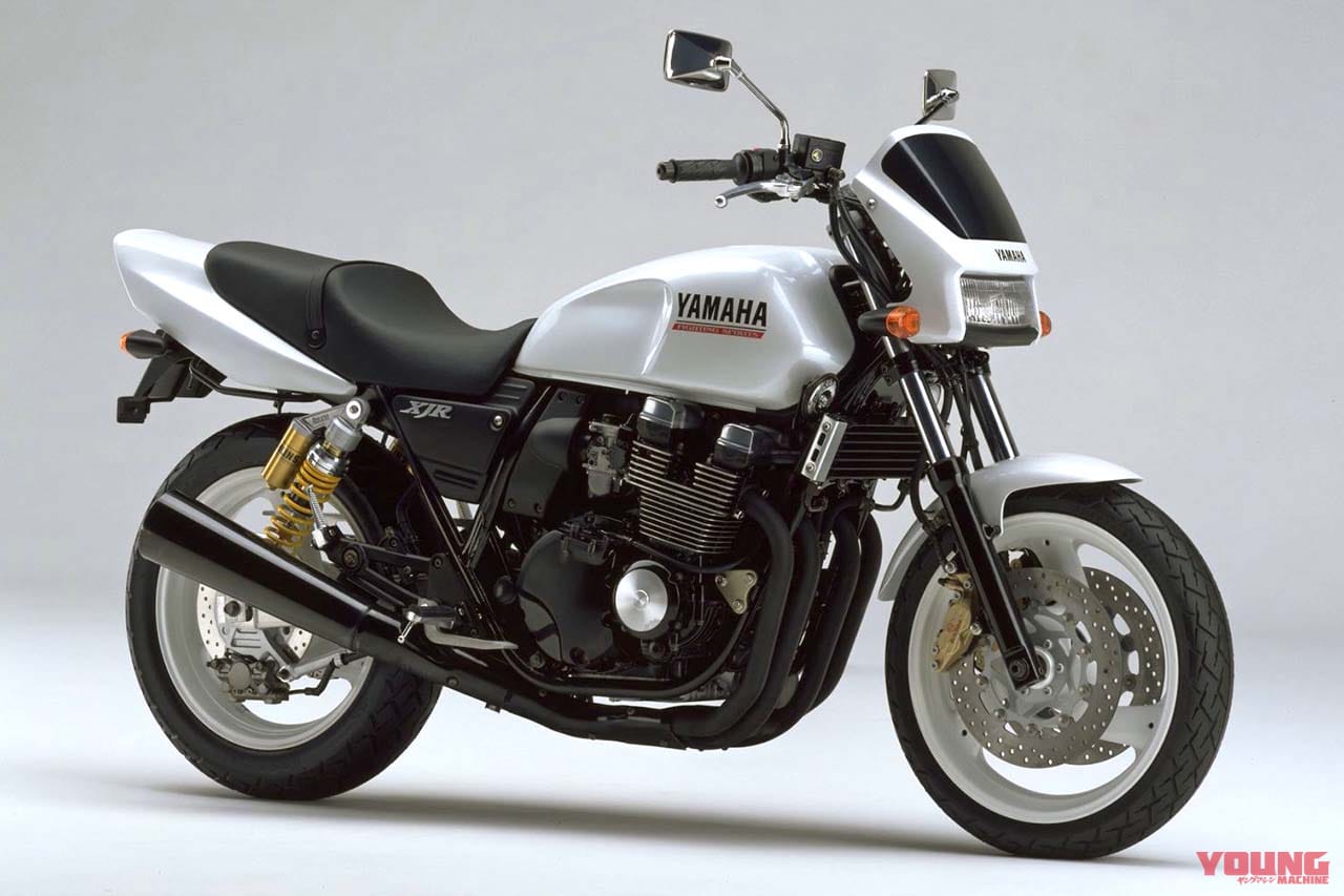 |「ハイスペック空冷4気筒」の独自路線 1995年ヤマハ『XJR400R』【柏 秀樹の昭和~平成 カタログ蔵出しコラム Vol.14】