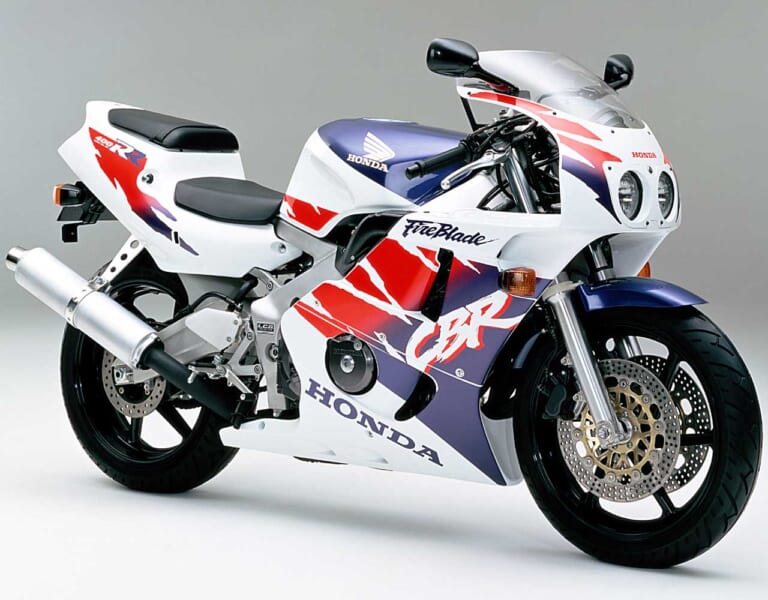 ホンダ|CBR400RR|1993年モデル|「ヤバッ!!」「初代カラー!」ホンダがモーターサイクルショー出展概要を発表、初公開モデルの展示を予告