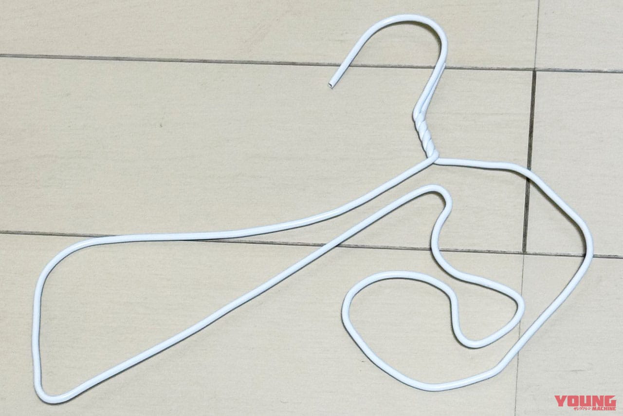 【第11戦ドイツGP】ザクセンリンク・サーキット|「100均ハンガーでMotoGPサーキット」制作の激レアさん発見:実は“RVF(NC35)が好きすぎて2台目も作っちゃう”剛の者だった