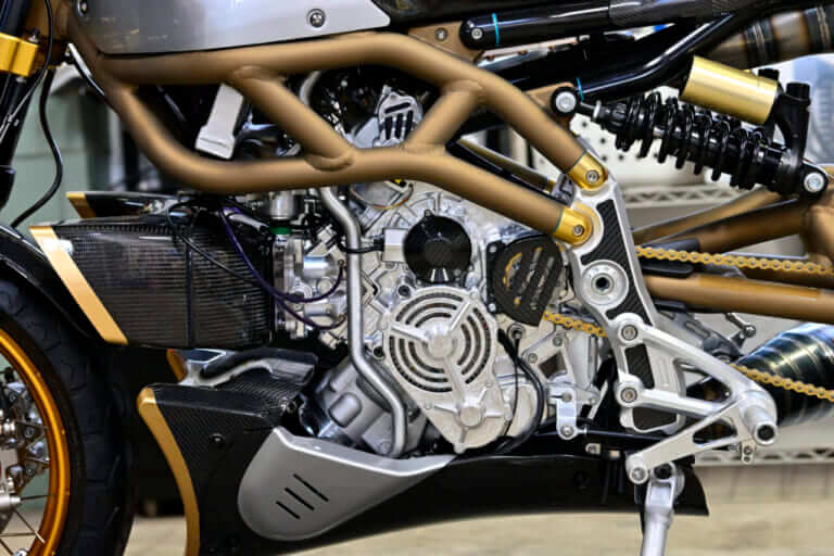 ランゲン ツーストローク(LANGEN TWO STROKE)|800万円の2スト250cc【ランゲン ツーストローク】新車で買える! 公道OK! 超希少車を撮り下ろし〈動画あり〉