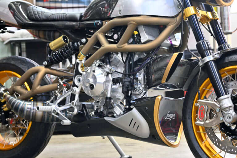 ランゲン ツーストローク(LANGEN TWO STROKE)|800万円の2スト250cc【ランゲン ツーストローク】新車で買える! 公道OK! 超希少車を撮り下ろし〈動画あり〉