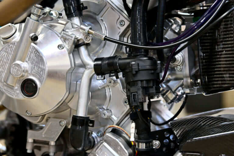 ランゲン ツーストローク(LANGEN TWO STROKE)|800万円の2スト250cc【ランゲン ツーストローク】新車で買える! 公道OK! 超希少車を撮り下ろし〈動画あり〉