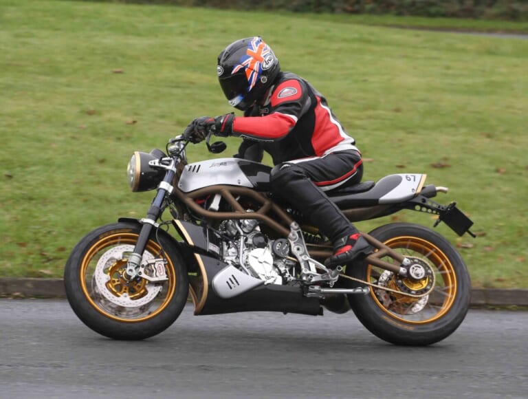 ランゲン ツーストローク(LANGEN TWO STROKE)|800万円の2スト250cc【ランゲン ツーストローク】新車で買える! 公道OK! 超希少車を撮り下ろし〈動画あり〉