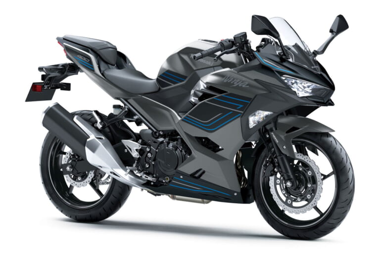 KAWASAKI Ninja 400|中古相場もわかる! カワサキ「ニンジャ400」歴代モデル図鑑【最新2025モデル:ダーク系の2色展開化】