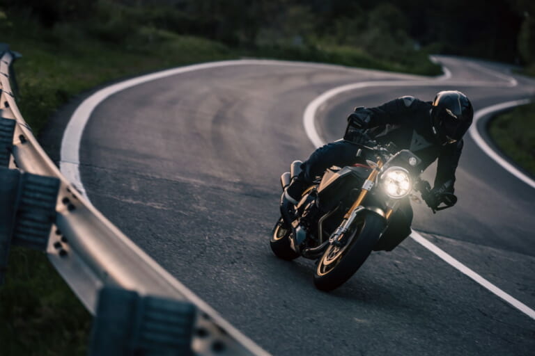 ビモータ|KB4RC|いわばイタリア製『Z1000RS』?! 新生ビモータ第2弾「KB4RC」473万円で3/25発売へ